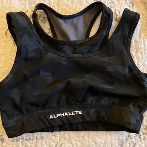 Alphalete surface keyhole bra XS in CAMO